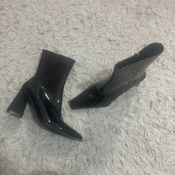 Azalea Wang Black Ankle Booties - Picture 7 of 7